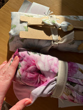Load image into Gallery viewer, Swaddle and Baby Bow Matching Set
